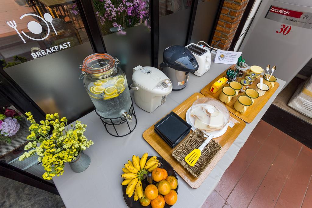 Z'S Hostel At Tha Phae Gate Chiang Mai Ngoại thất bức ảnh
