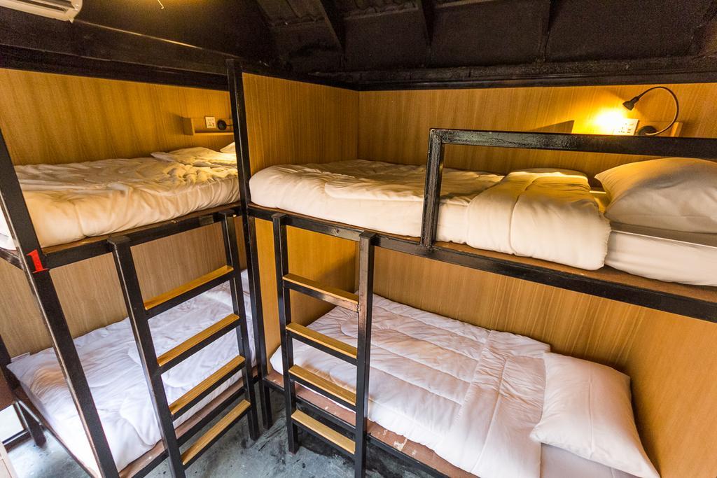 Z'S Hostel At Tha Phae Gate Chiang Mai Ngoại thất bức ảnh