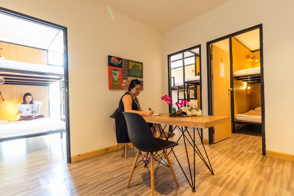 Z'S Hostel At Tha Phae Gate Chiang Mai Ngoại thất bức ảnh